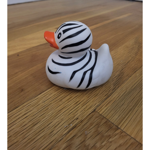 Infantino Zebra Rubber Duck Baby Bath Toy Black White Orange Beak #206590A - Picture 7 of 7